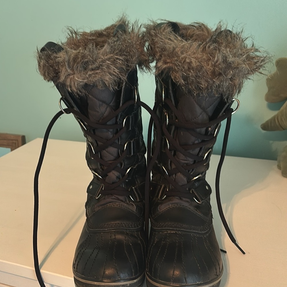 Women's SOREL Black Fur-Lined Winter Boots - Picture 7 of 7